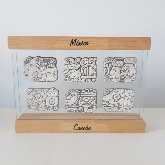 Other - Cancún Mexico Glass Fragment Inscription Stand Home Art Decoration